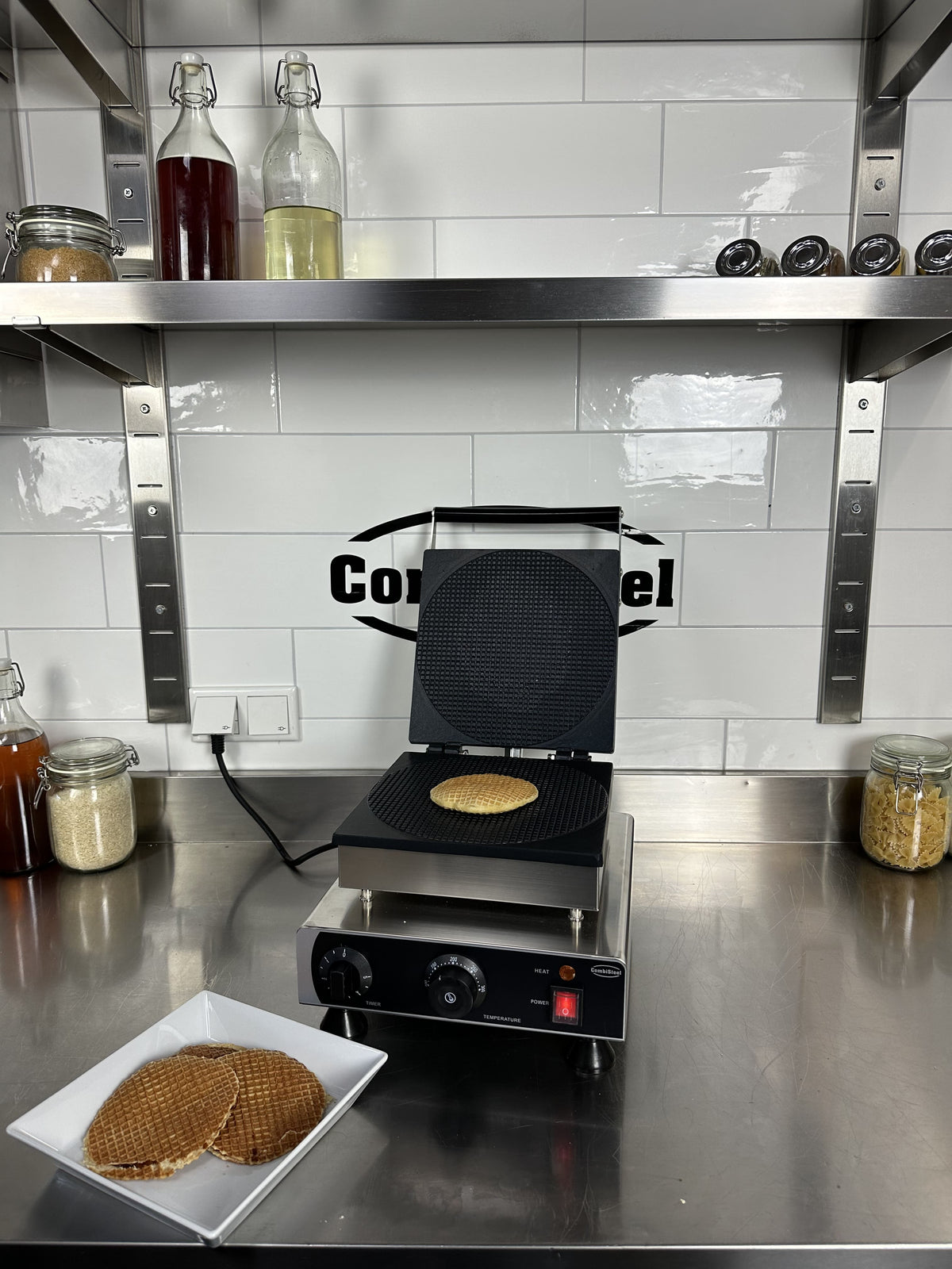 Gaufrier au sirop autour — Combisteel 7540.0045