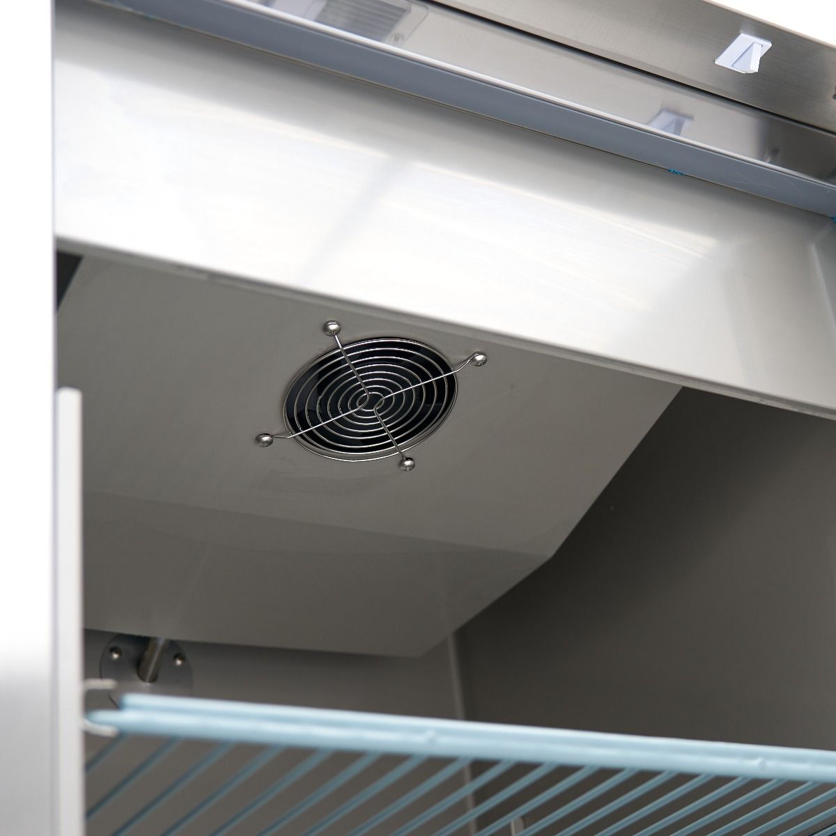 Réfrigérateur - 400 L - 3 étagères réglables (1/1 GN) - acier inoxydable - sur roulettes  – Maxima 09400131