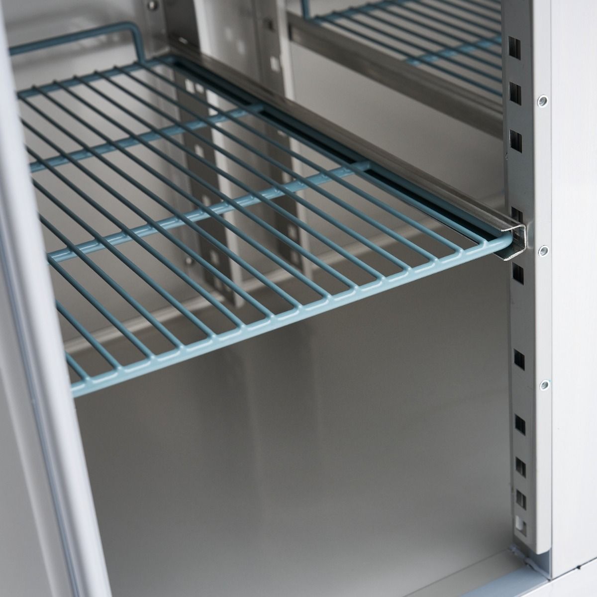 Congélateur de comptoir - 223 cm - 4 portes – Maxima 09400397