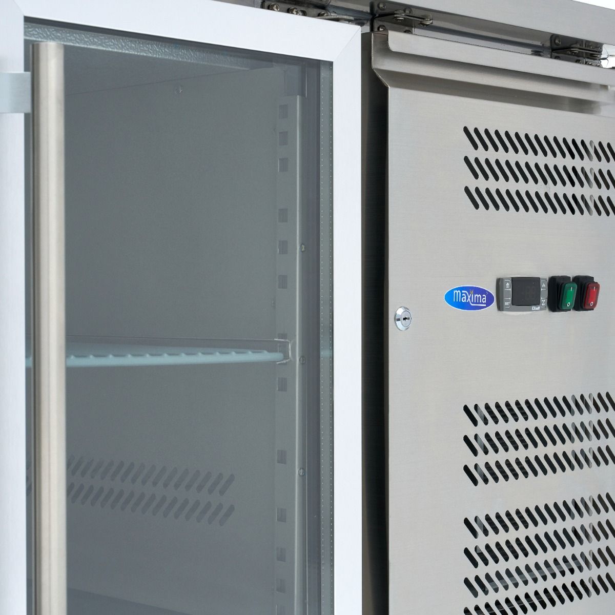 Réfrigérateur de comptoir - 180 cm - 3 portes vitrées – Maxima 09400406