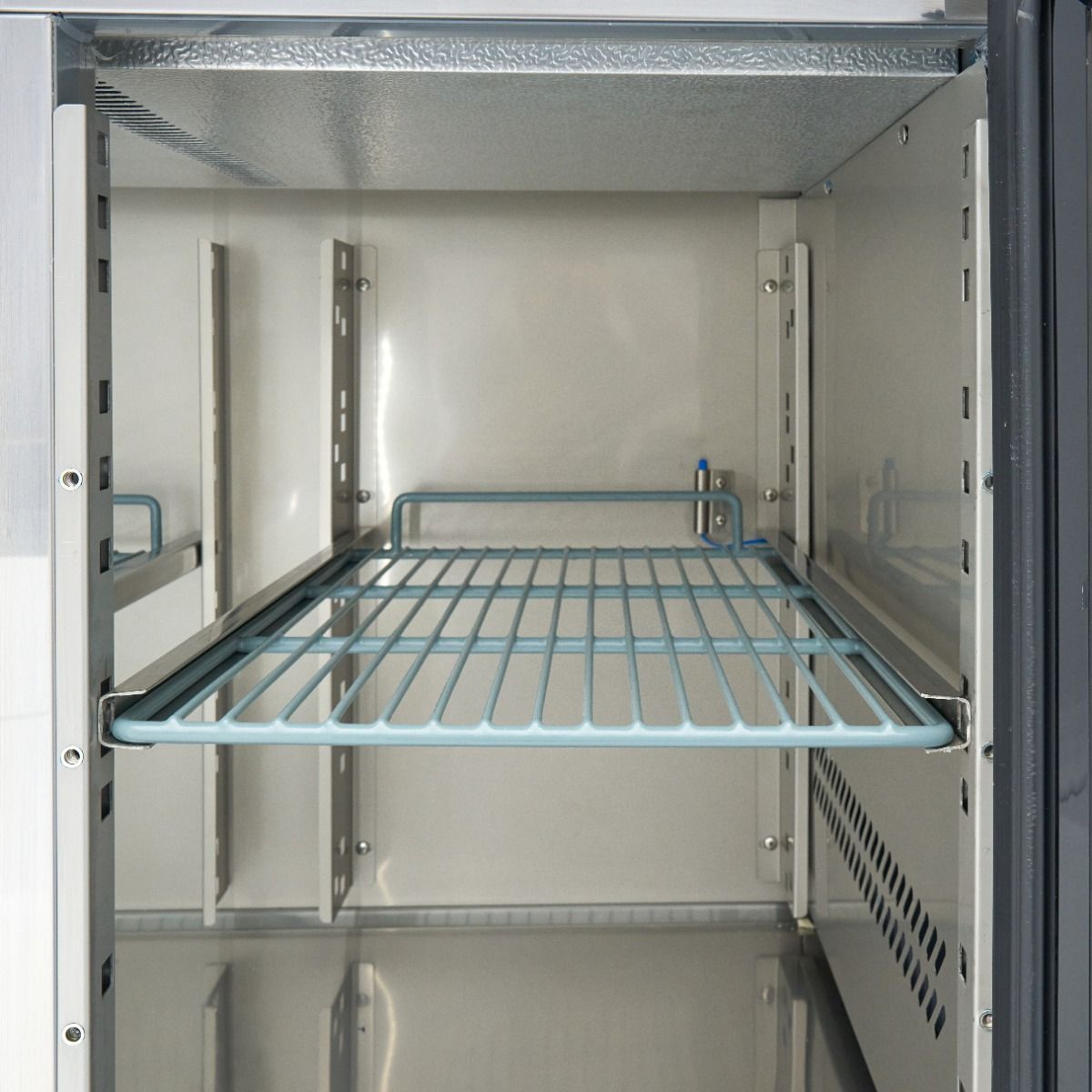 Réfrigérateur de comptoir - 180 cm - 3 portes vitrées – Maxima 09400406