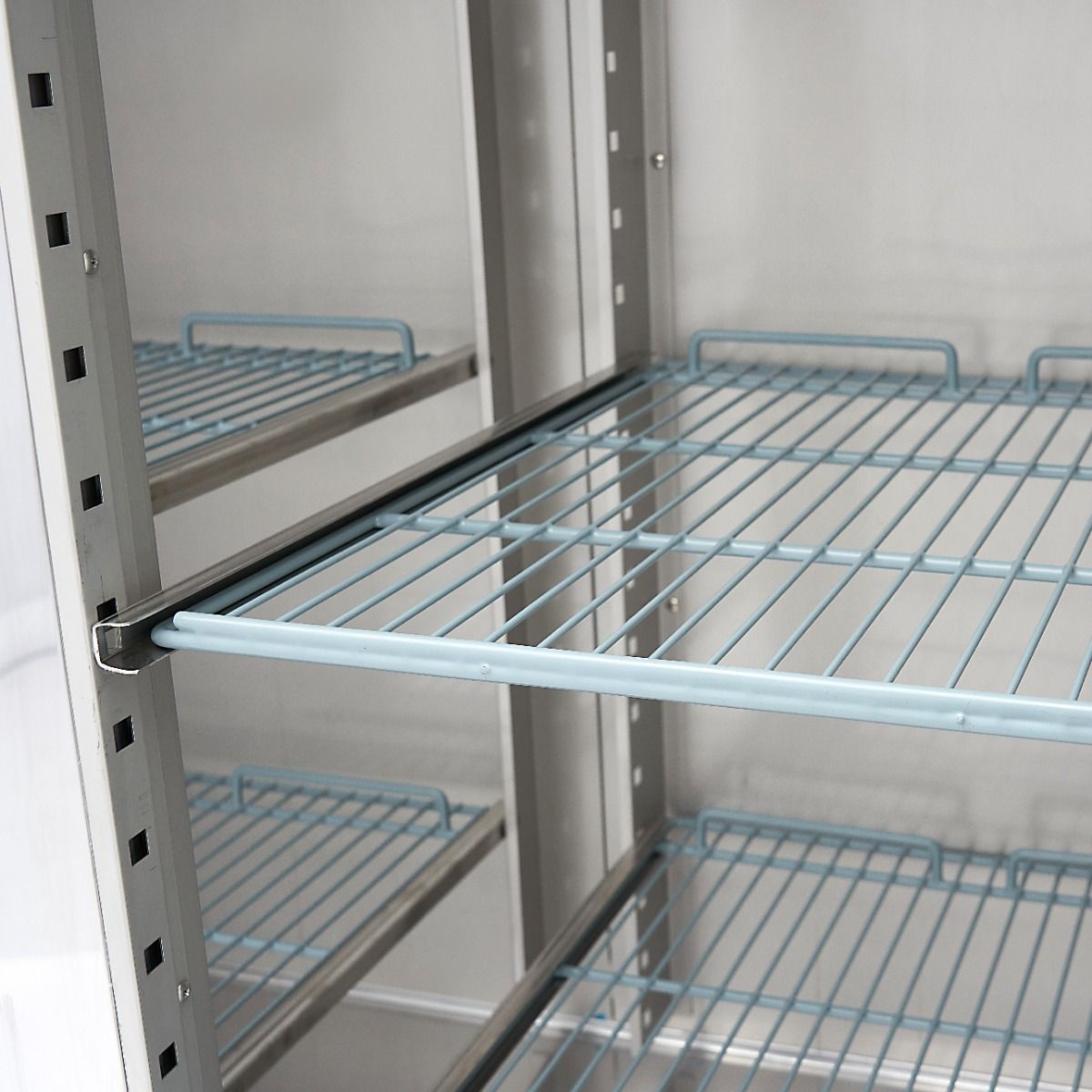 Réfrigérateur - 1400 L - 6 étagères réglables (2/1 GN) - acier inoxydable - avec portes en verre – Maxima 09400021