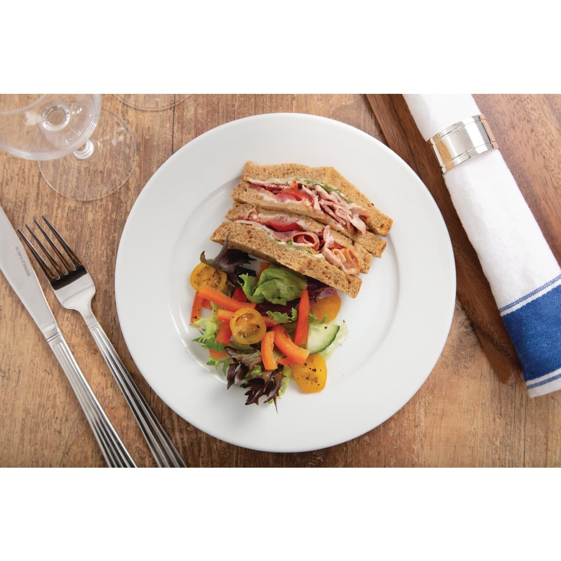 Assiettes à bord large Olympia Whiteware 230mm (lot de 12) — CB480