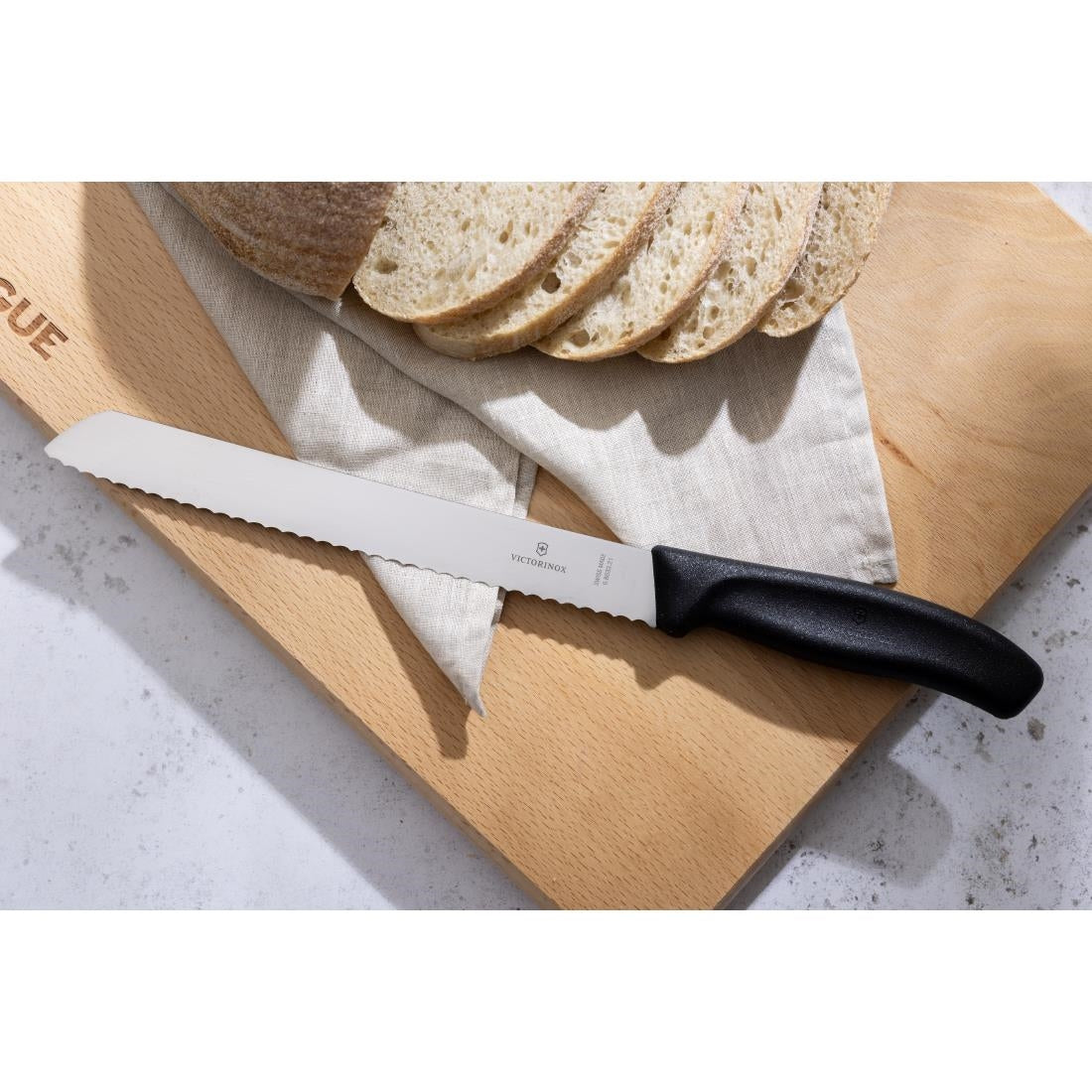 Couteau à pain 21cm noir — CX745