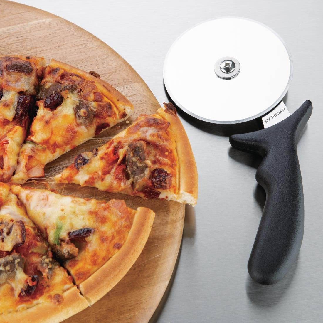 Roulette à pizza Hygiplas noire 102mm — D396