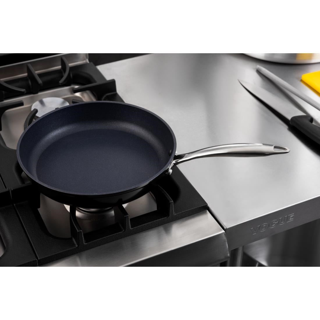 Poêle en fonte d'aluminium Vogue 260mm — DC701