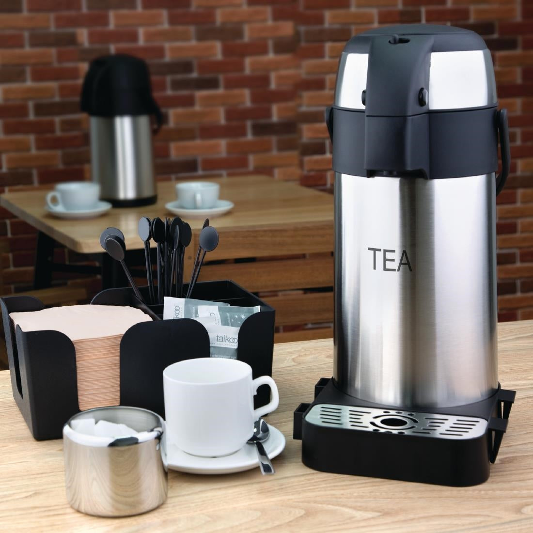 Pichet à pompe Olympia 3L TEA — DP127