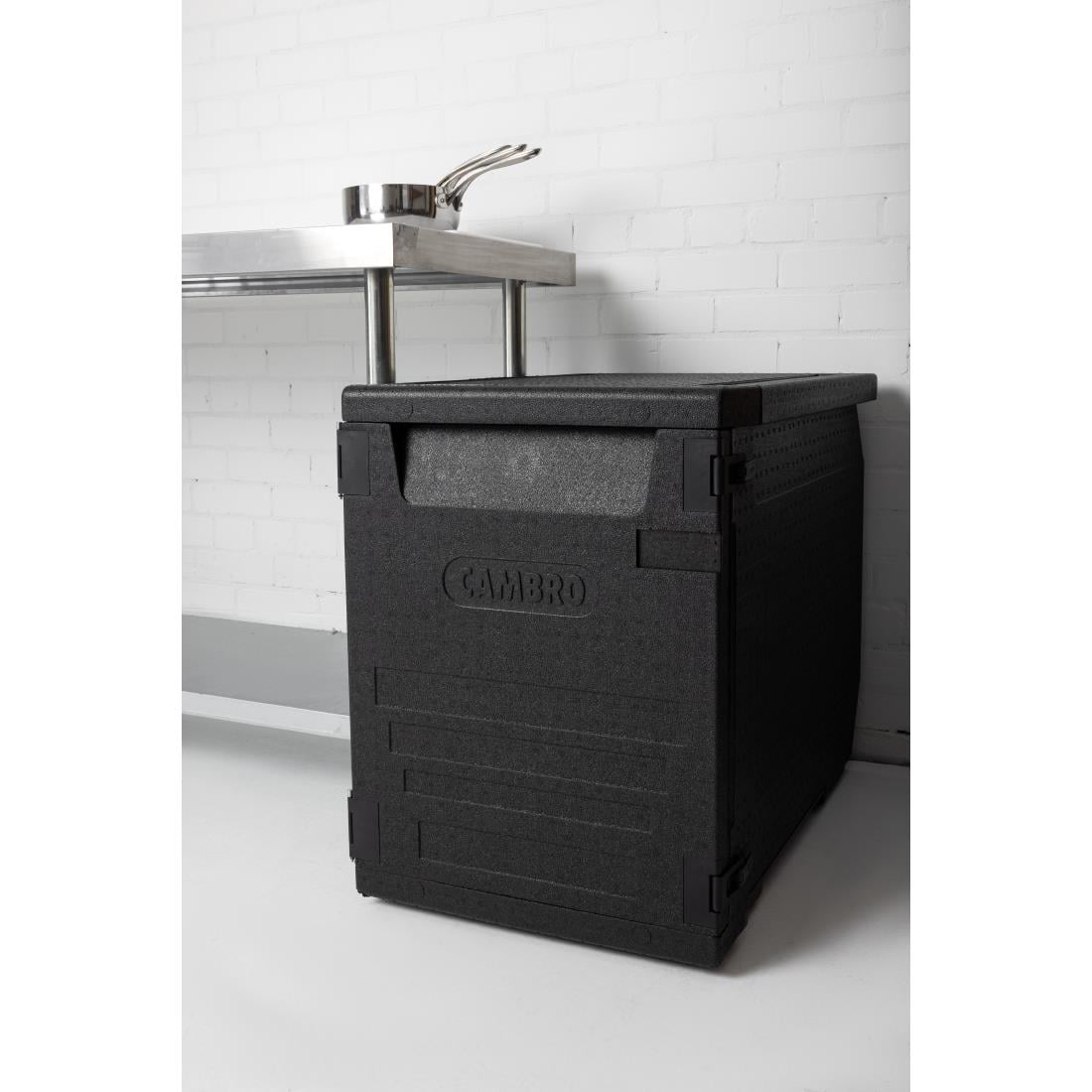Conteneur EPP à chargement frontal Cambro 126L avec 6 glissières — DW583