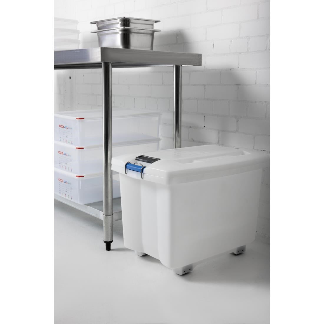 Conteneur alimentaire mobile Araven 70L — E690