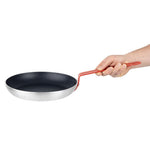 Poêle aluminium antiadhésive Teflon Platinum Plus Hygiplas avec manche rouge 280mm — HT966