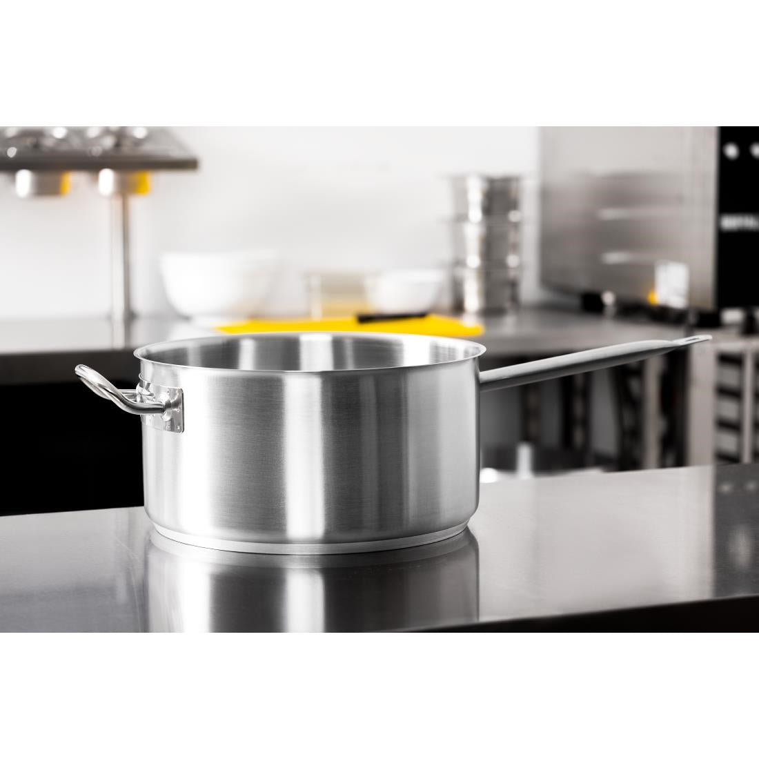 Casserole en acier inoxydable Vogue 320mm — FB698