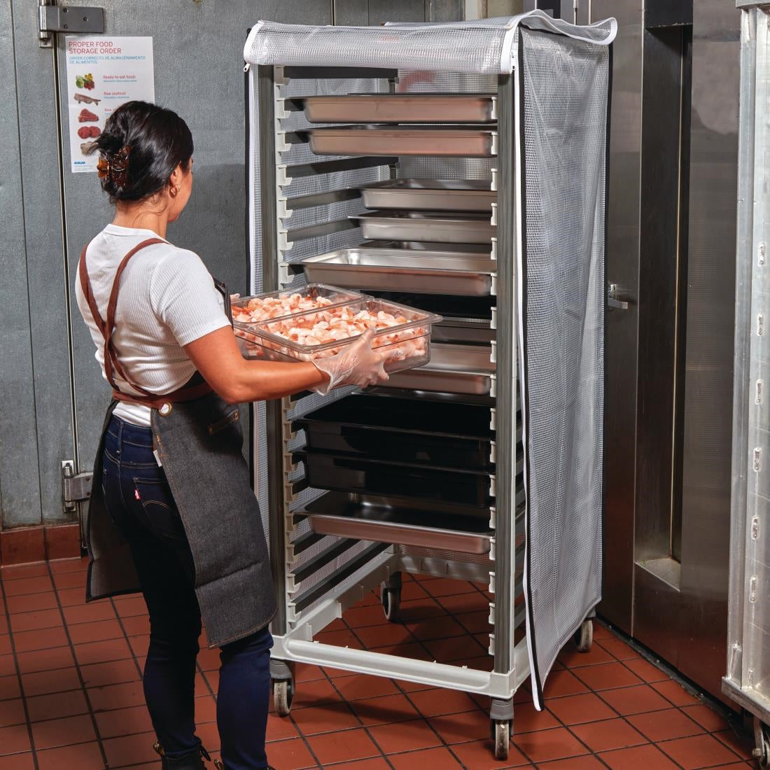 Échelle 18 niveaux GN 2/1 pour 36 bacs GN 1/1 Cambro — FP467