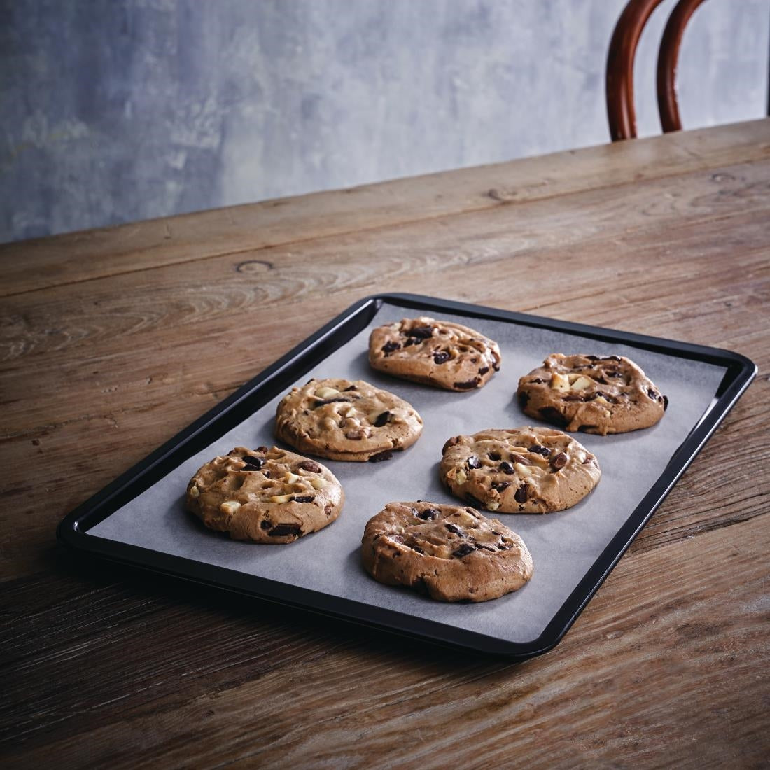 Plaque à pâtisserie antiadhésive en acier carbone Vogue 370 x 257mm — GD014