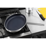 Poêle ovale en aluminium antiadhésif Vogue Teflon Platinum Plus 400mm — HT992