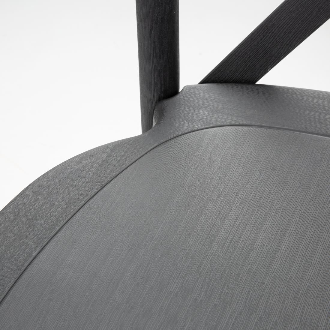 Chaises en résine à dossier croisé Manhattan Bolero noires (lot de 4) — HW283