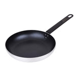 Poêle aluminium antiadhésive induction Téflon Nisbets Essentials 20 cm — HX967