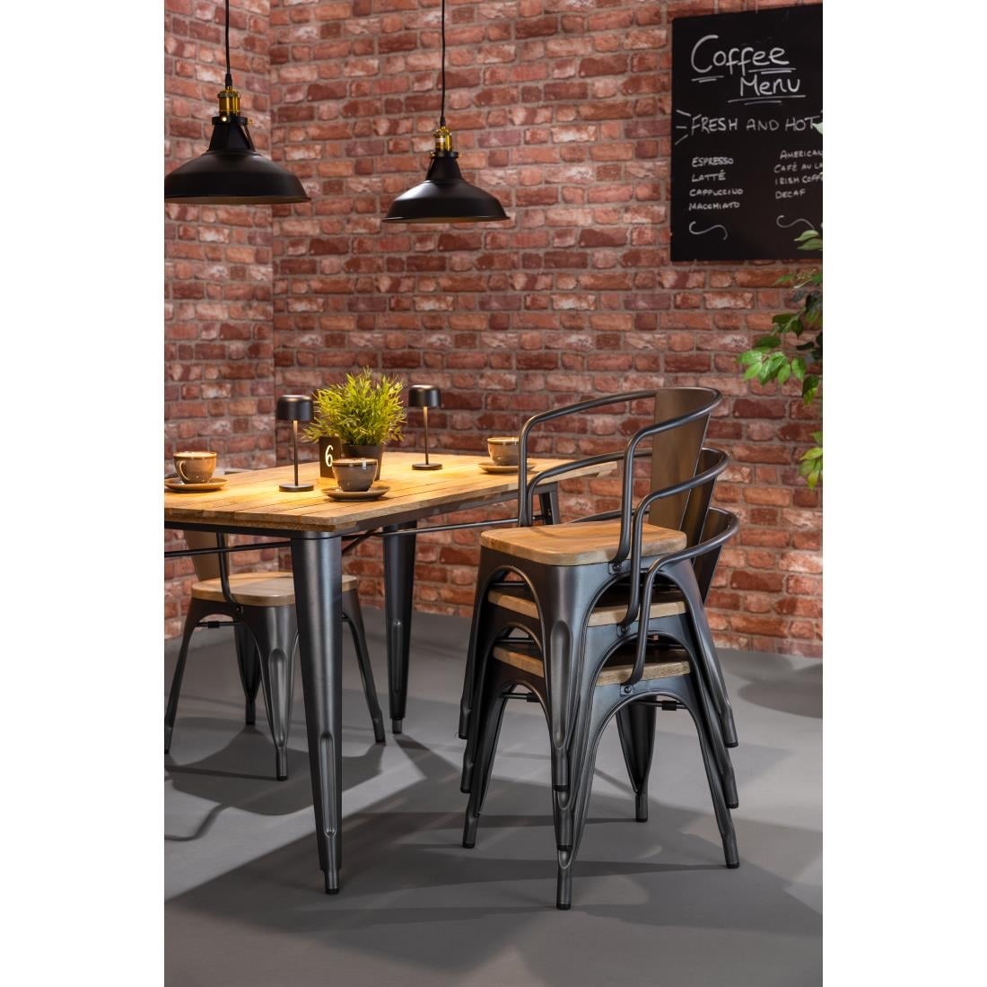 Table à manger à plateau à lattes en bois de manguier et piètement gris acier Bolero Bistro 1200 mm — HZ811