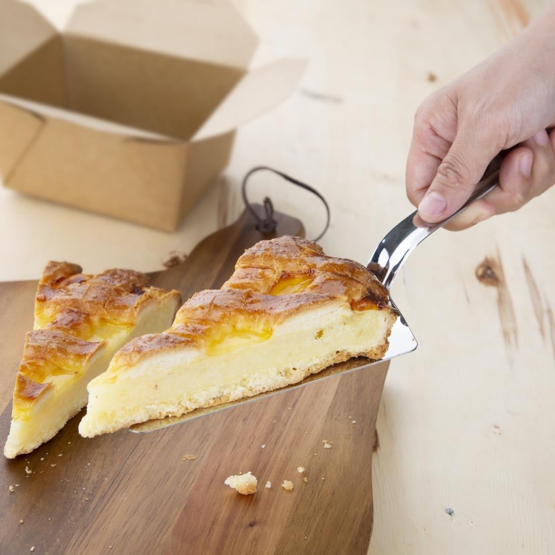 Pelle à tarte Vogue — J607