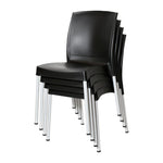 Chaises en polypropylène Bolero Elements noires (lot de 4) — JA918