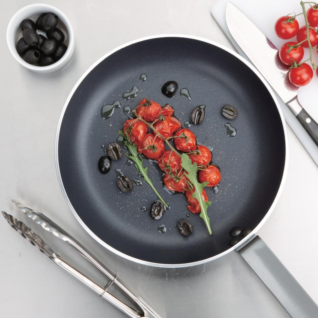 Poêle antiadhésive en aluminium Vogue Teflon Platinum Plus 280mm — HT980