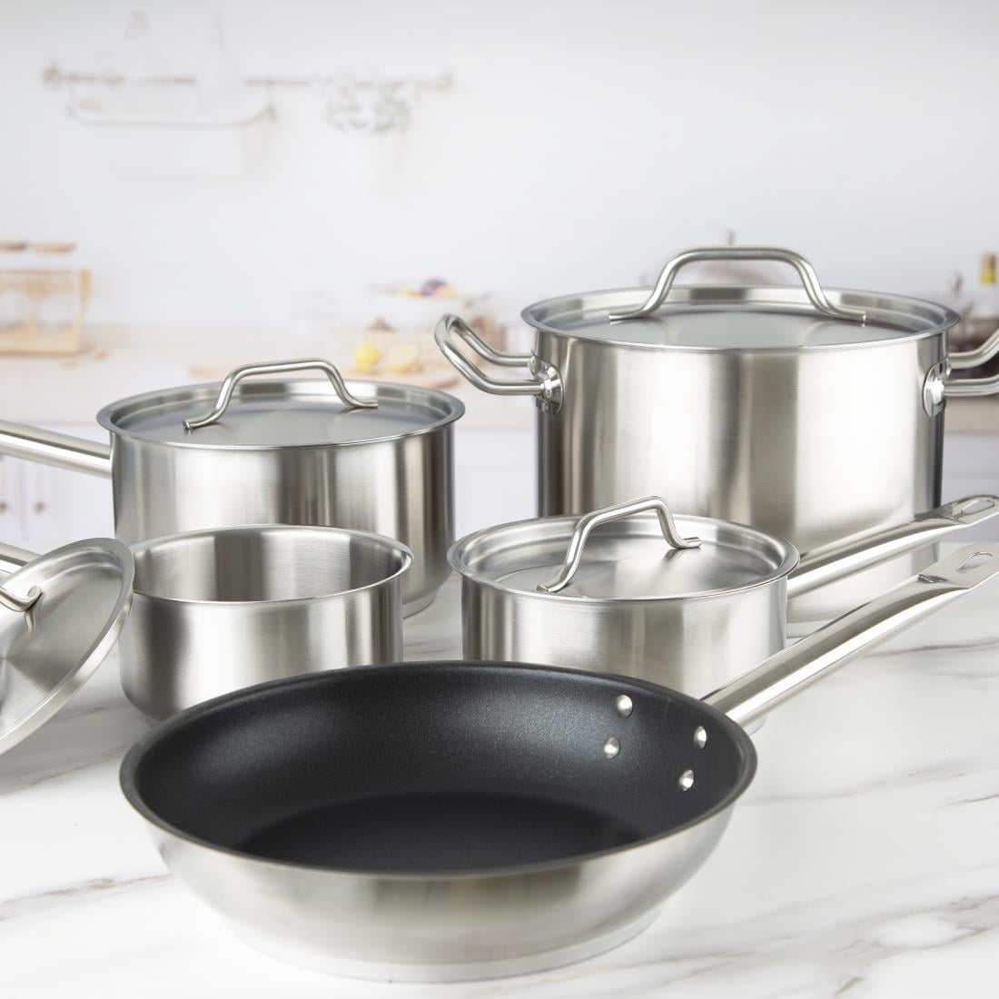 Batterie de cuisine induction en inox 5 pièces Vogue Cook Like A Pro — SA693
